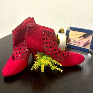 THEO Impo, faux suede burgundy closed toe ankle boots, plum laser cutout boot